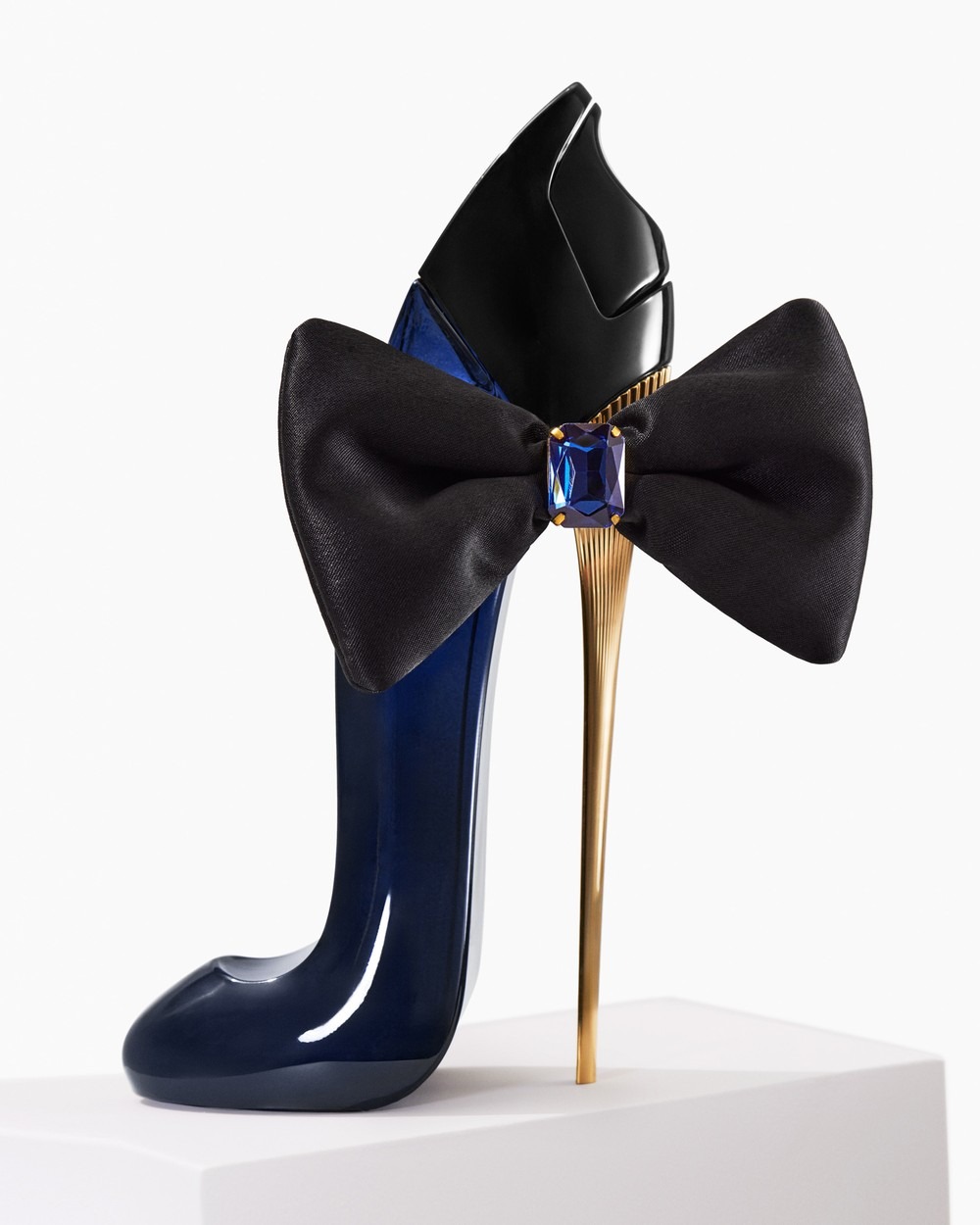 Carolina Herrera Good Girl Bow - Shop Home Fragrance reseña y precio